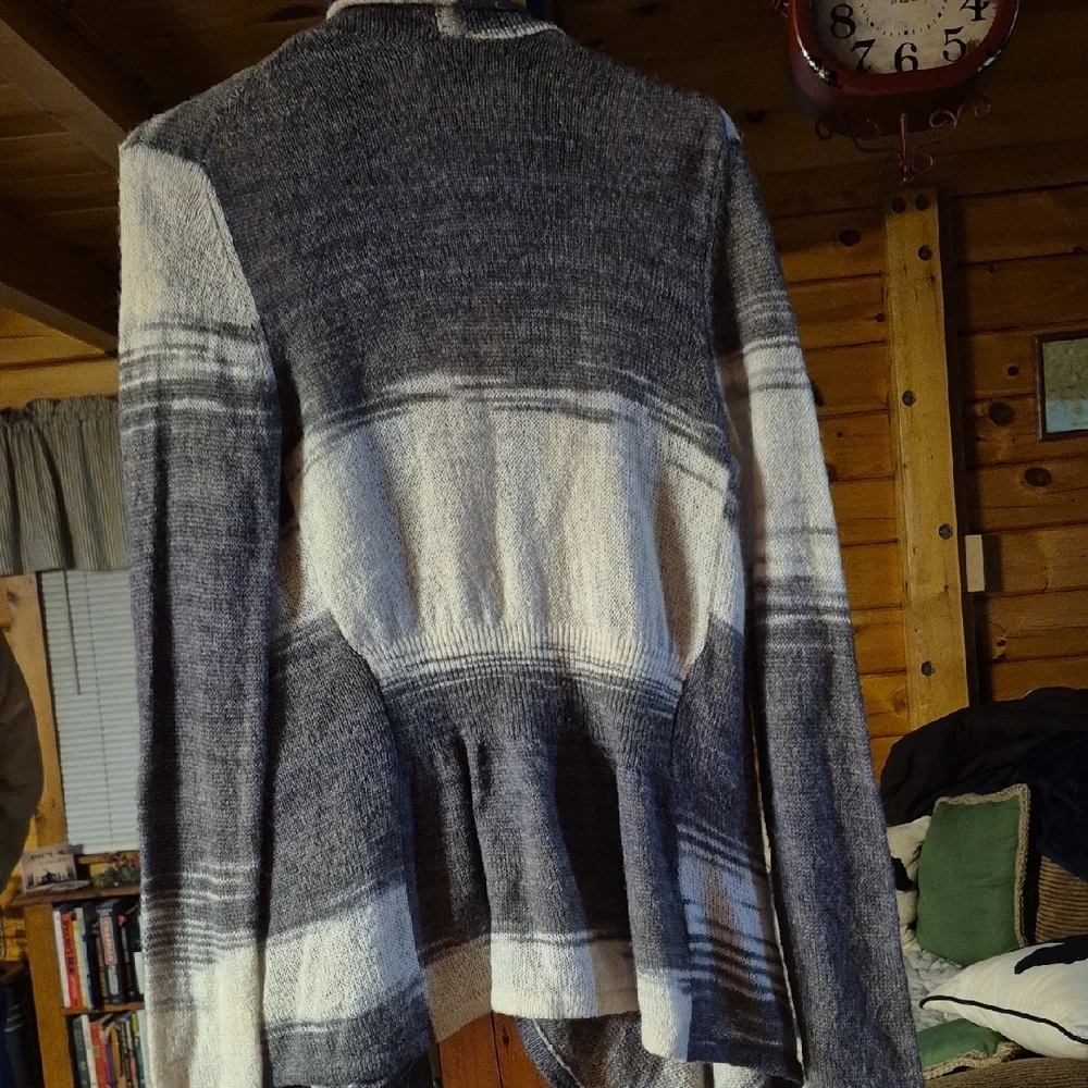 Tommy Bahama Gray and White Open Front Cardigan - Picture 6 of 8